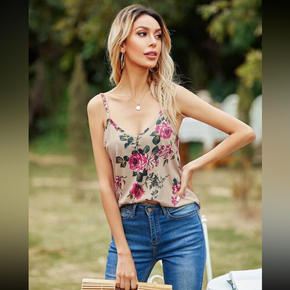 Super Cute Floral Shein Tank Top Size Medium